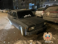 В Уфе сотрудники ДПС задержали подростка на «семерке»