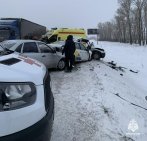 В Башкирии в массовом ДТП пострадали четыре человека