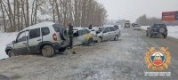 В Башкирии в массовом ДТП пострадали четыре человека