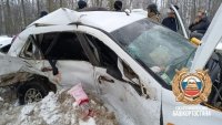 В Башкирии в лобовой аварии скончался 52-летний водитель