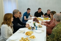 Радий Хабиров побывал в гостях у семьи, в которой 30 детей