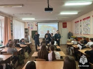 В Башкирии двое детей потушили горящую траву, предотвратив пожар