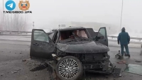 В Уфе в страшной аварии с участием цементовоза пострадали водитель иномарки и двое детей
