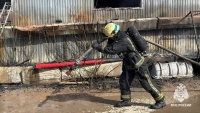 В Уфе ликвидирован пожар в цеху по производству лодок