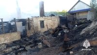 В Башкирии мужчина спас родных из полыхающего дома