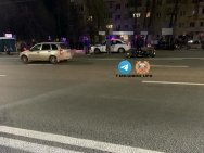 Водитель мотоцикла получила травмы после столкновения с автомобилем в Уфе