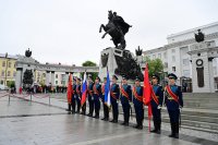 Глава Башкирии возложил цветы к памятнику Минигали Шаймуратова