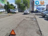 В Уфе водитель автомобиля сбил 47-летнюю женщину на велосипеде