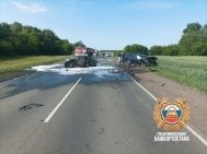 Три человека пострадали в ДТП с загоревшейся иномаркой в Башкирии