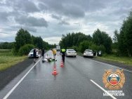 В Башкирии в ДТП с легковушкой погиб мотоциклист