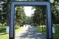 Ратмир Мавлиев показал обновленный сквер имени Гастелло в Уфе