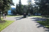 Ратмир Мавлиев показал обновленный сквер имени Гастелло в Уфе