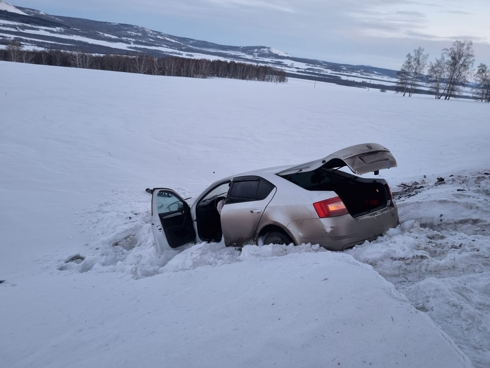 В Башкирии женщина за рулем и две ее пассажирки пострадали в страшной аварии